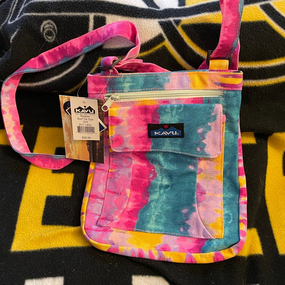 Brand New Kavu brand “keeper” bag.